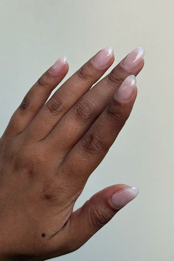 Liquid Builder Gel Bella 15ml · 423 | Nailster Denmark