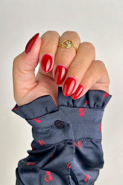 True Red · 447 - Hand