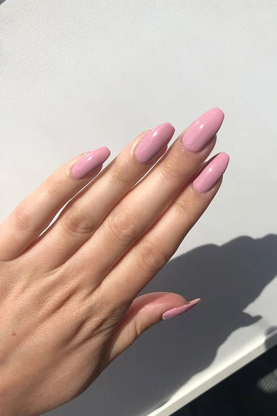 Lovely  · 32 - Hand