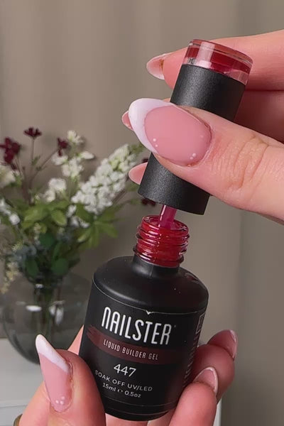 True Red · 447 - Color