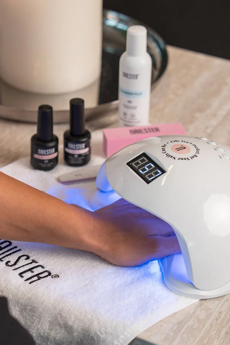 Gel Polish Starter Kit Premium - Buy at Nailster.com