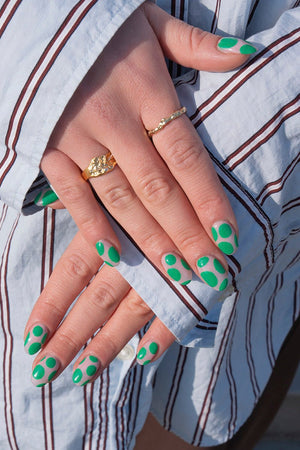 Toxic Green · 65