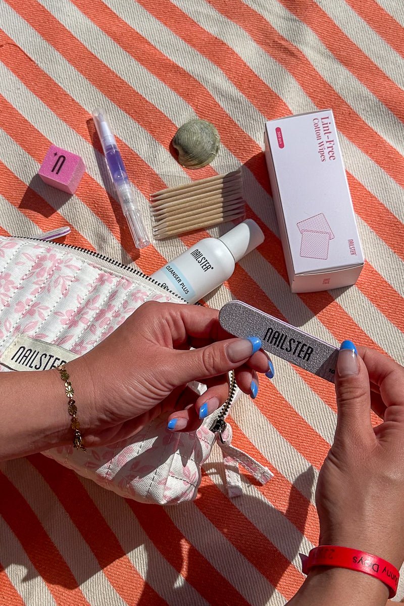 Travel Kit - Daisy